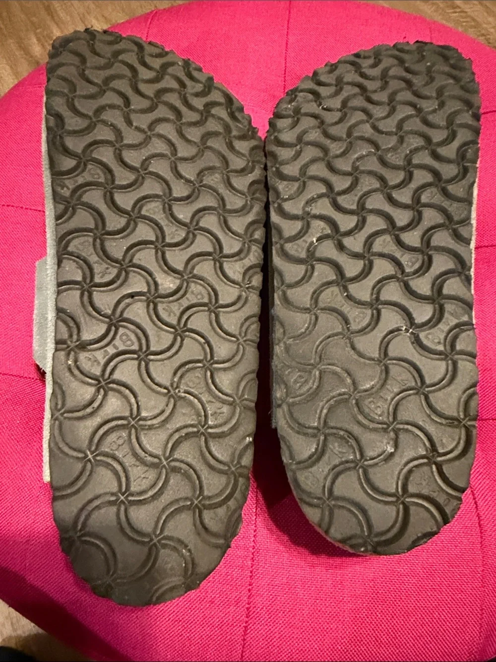 Birkenstock Men's Arizona Suede Sandals in Basalt Gray - Picture 7 of 7